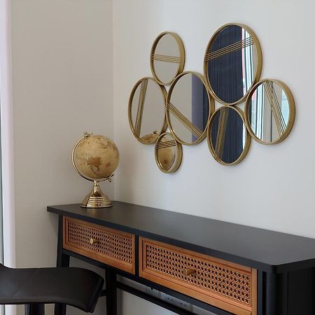 Fully Serviced Two Bed Apartment By Excel & O2 Londra Esterno foto