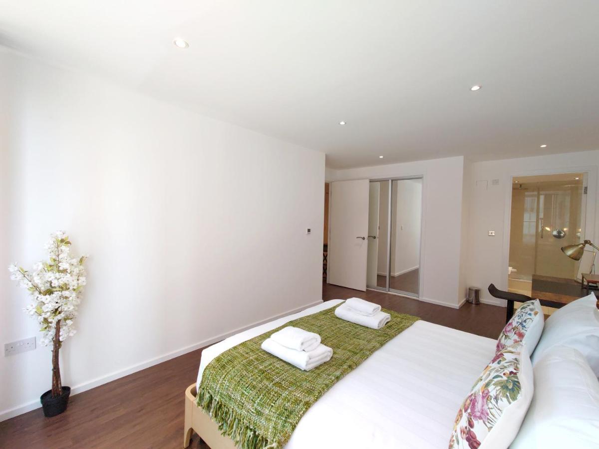 Fully Serviced Two Bed Apartment By Excel & O2 Londra Esterno foto