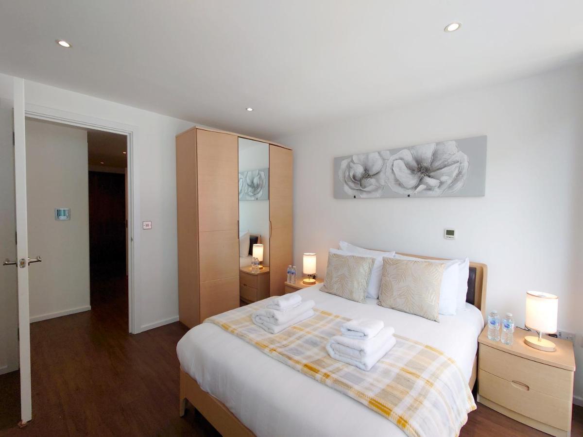 Fully Serviced Two Bed Apartment By Excel & O2 Londra Esterno foto