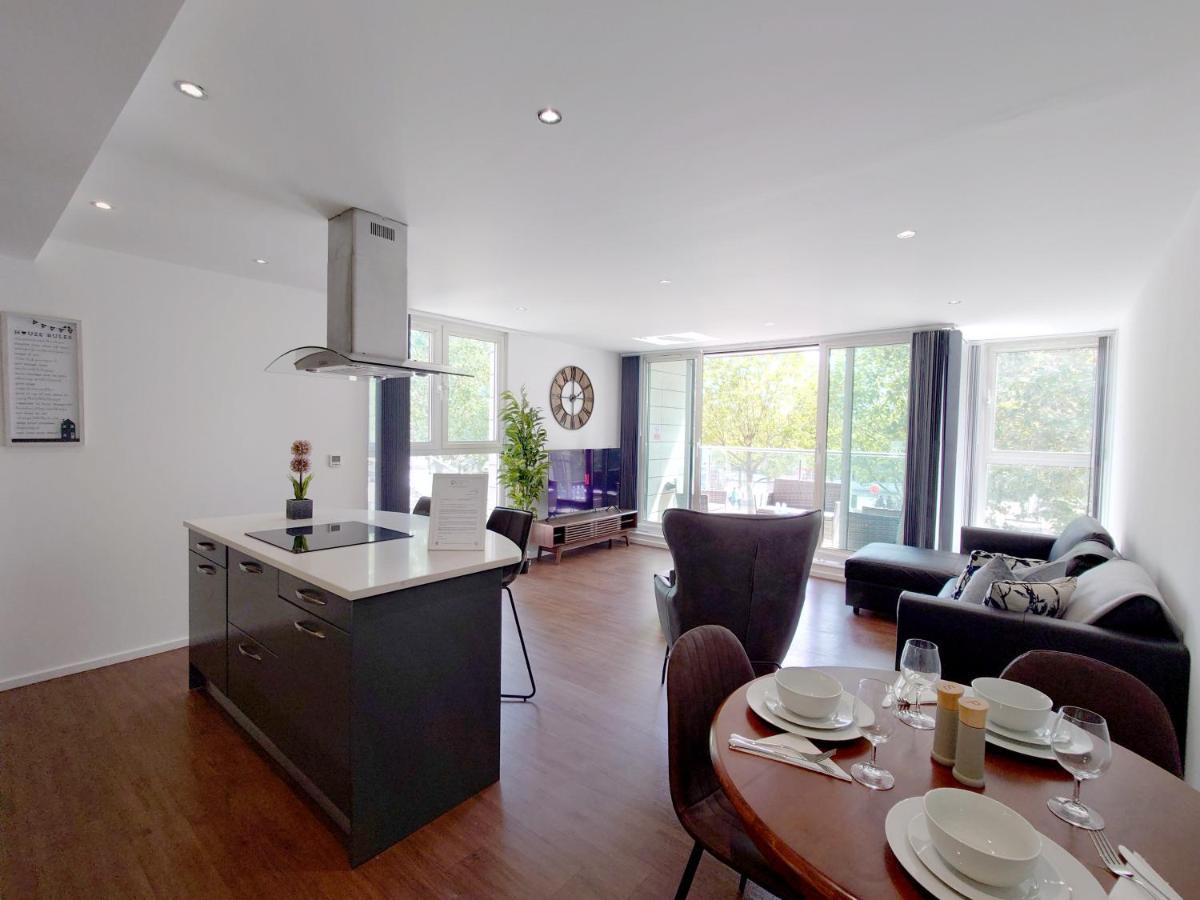 Fully Serviced Two Bed Apartment By Excel & O2 Londra Esterno foto