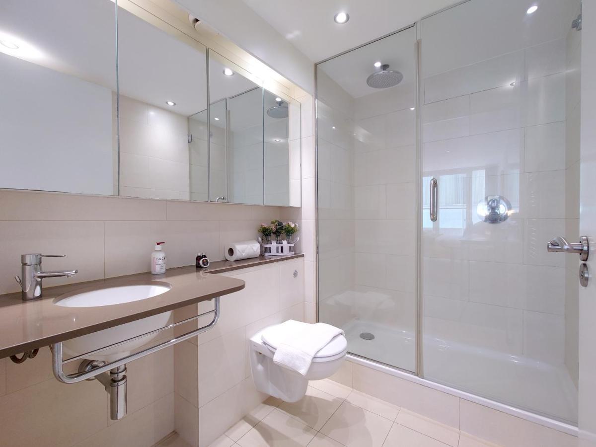 Fully Serviced Two Bed Apartment By Excel & O2 Londra Esterno foto